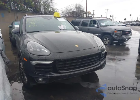 2017 Porsche Cayenne E-Hybrid S Platinum Edition z USA, uszkodzony, nr VIN WP1AE2A20HLA74657